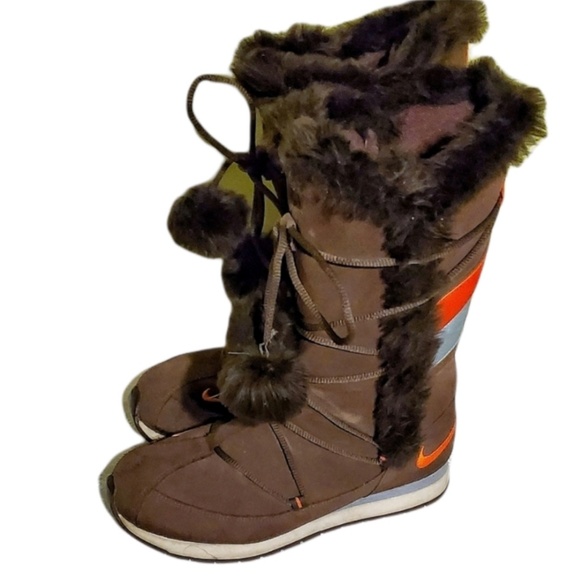 Nike brown suede winter boots size 8.5 - Picture 4 of 7